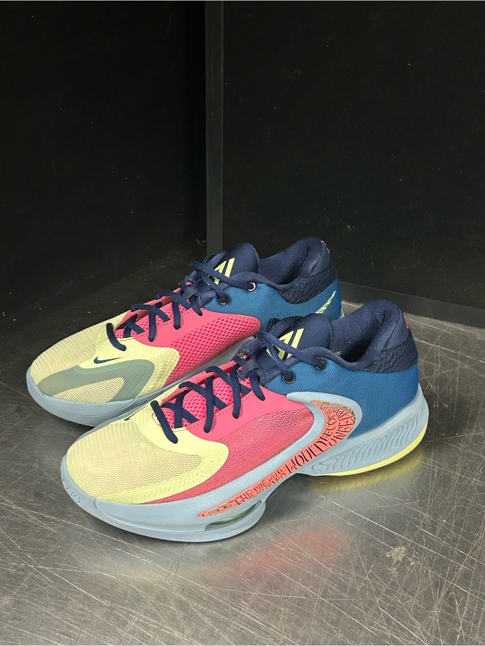 Nike Zoom Freak 4 Size 9.5 Men
